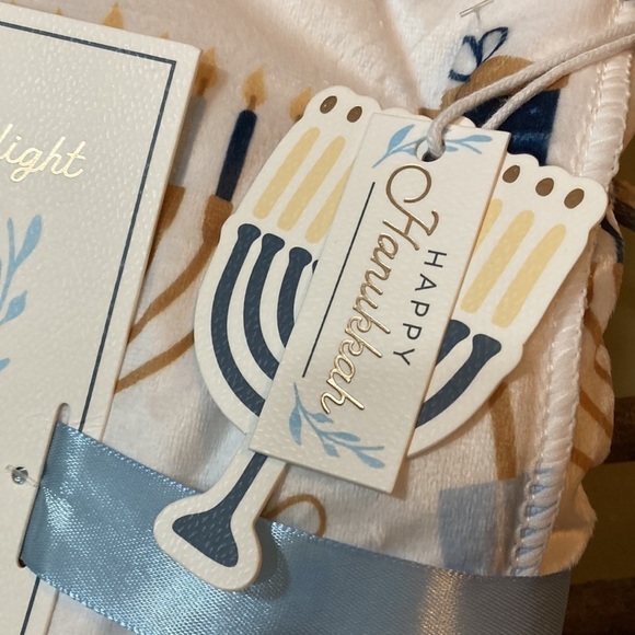 NWT MY LITTLE LIGHT REVERSIBLE HANUKKAH SUPER SOFT BABY BLANKET - Picture 5 of 9